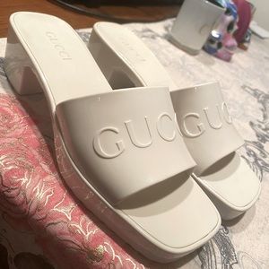 Gucci eggshell slides